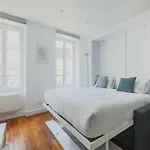Modern Apartment -1Br-3P-Ternes